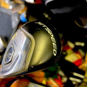 Taylormade jetspeed 5HL wood in right handed 
Graphite